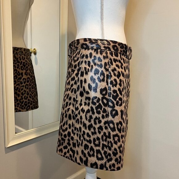 Know One Cares Shiny Cheetah belted mini skirt, Size Large - Picture 5 of 11